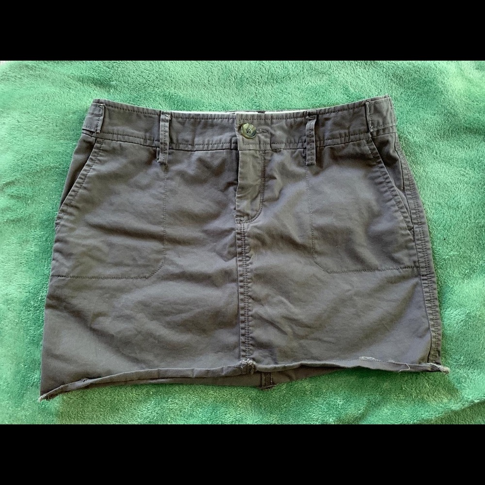 Old Navy trendy mini skirt